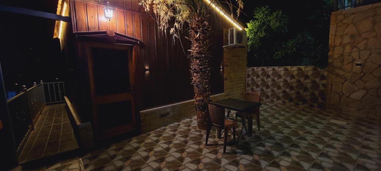 Atoom Lodge Jarash Exterior foto
