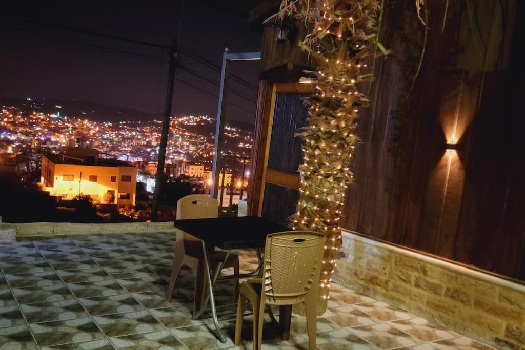 Atoom Lodge Jarash Exterior foto