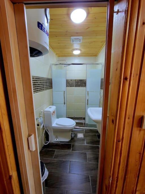 Atoom Lodge Jarash Exterior foto